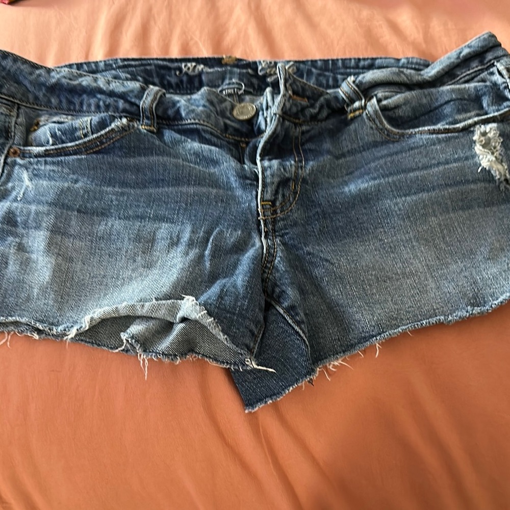 American Eagle Outfitters Blue Distressed Jean Shorts